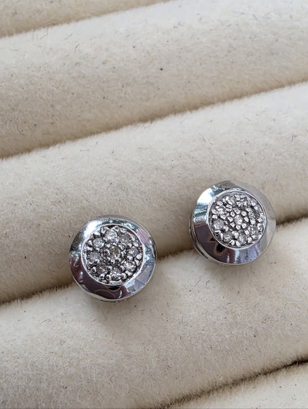 Sterling Silver Crystal Pavé Round Button Stud Earrings 1.76g